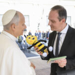 Sicredi apresenta ao Papa resultados do Programa A União Faz a Vida