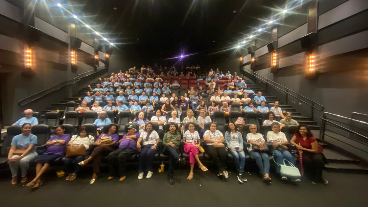 Encerramento do projeto Cine Clube Viva Memória – Cinema e Convivência para Terceira Idade – leva idosos ao Prudenshopping em Presidente Prudente