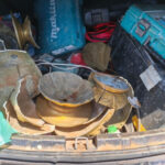 Polícia Civil intercepta veículo com 38 kg de peças de bronze furtadas de túmulos; dois são presos