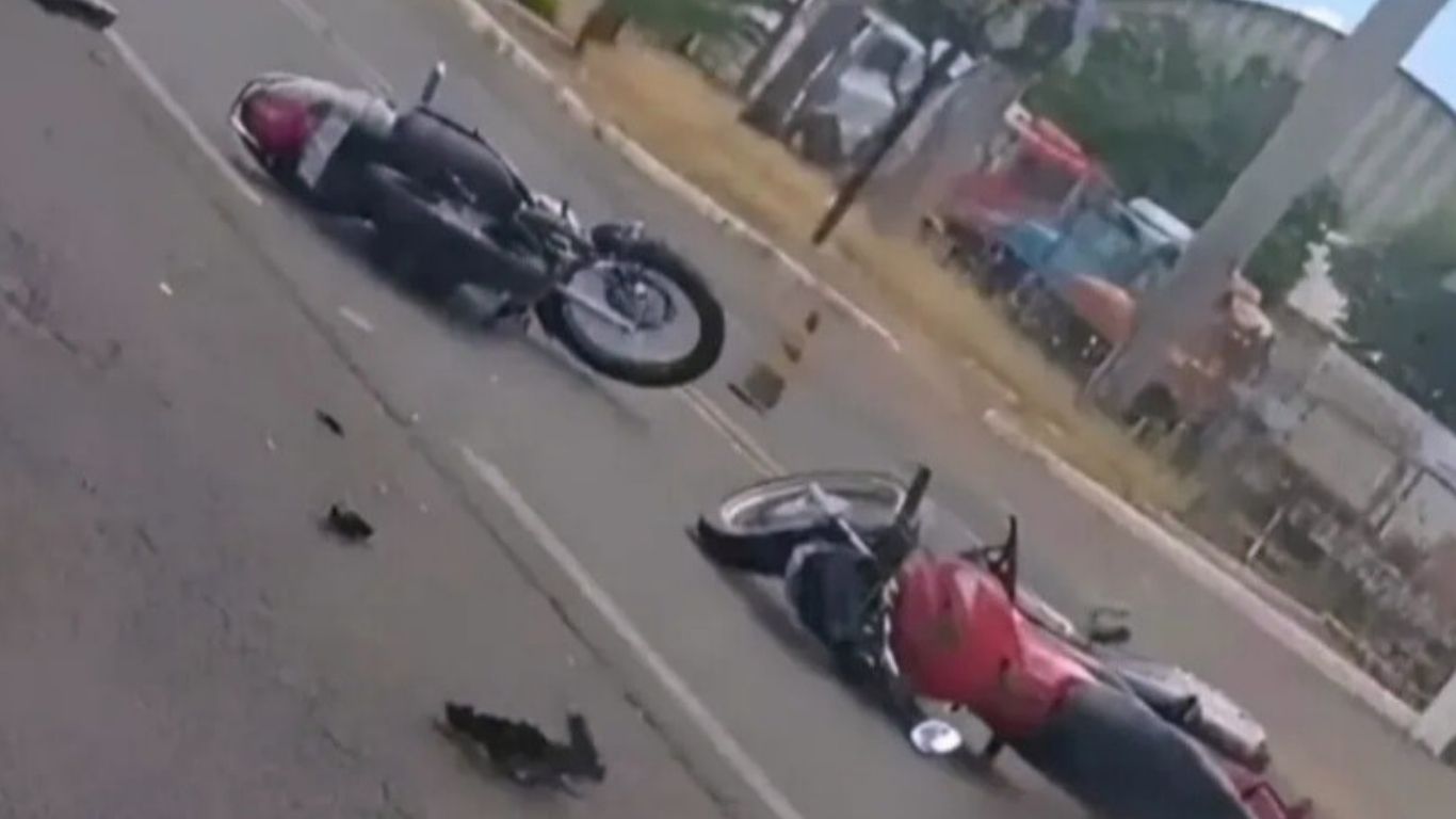 Colisão entre duas motocicletas deixa três feridos na Avenida São Paulo, em Parapuã