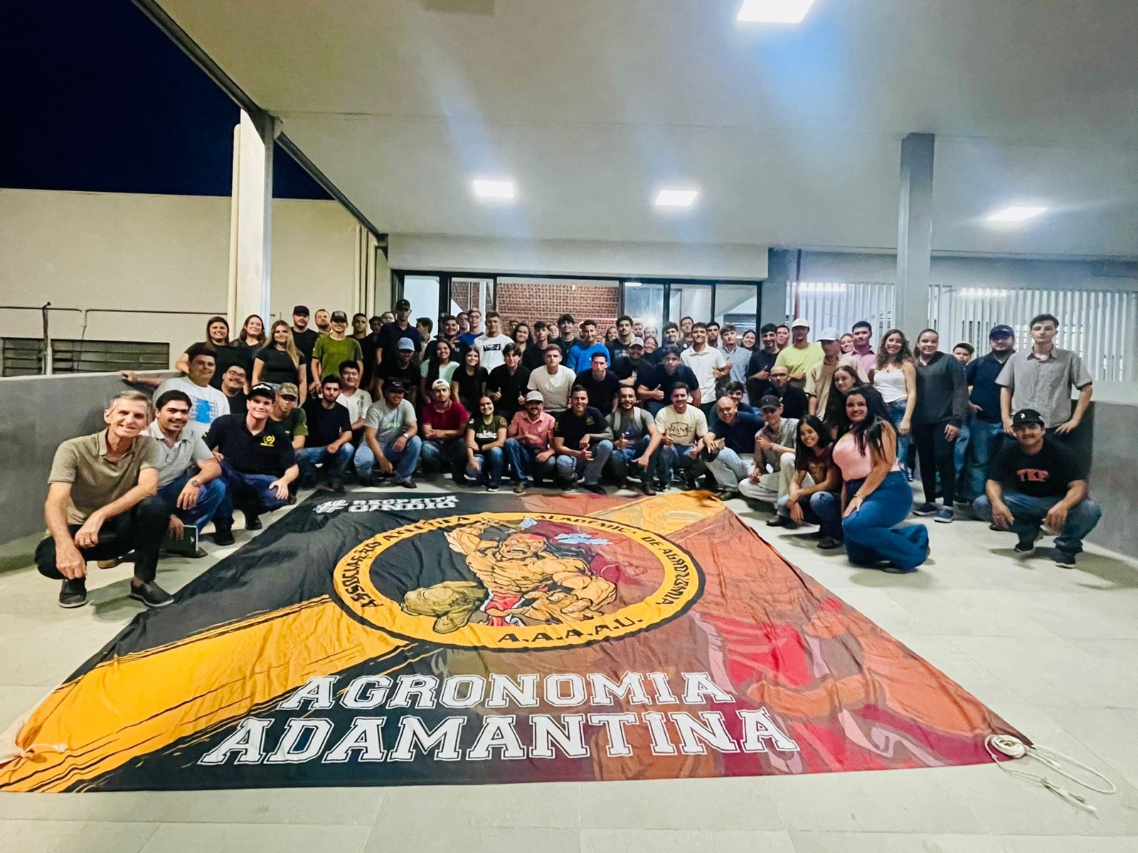 Calouros de Agronomia da FAI são recepcionados com ação conjunta da Pró-Reitoria de Extensão, coordenação e atlética