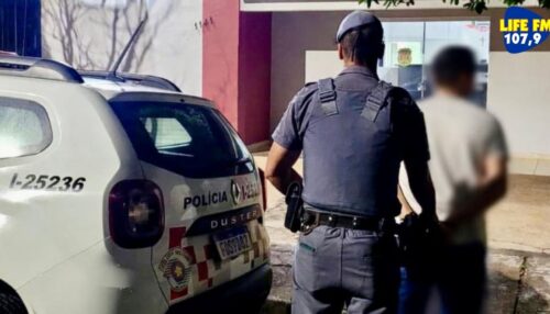POLÍCIA MILITAR CAPTURA PROCURADO DA JUSTIÇA EM MARIÁPOLIS