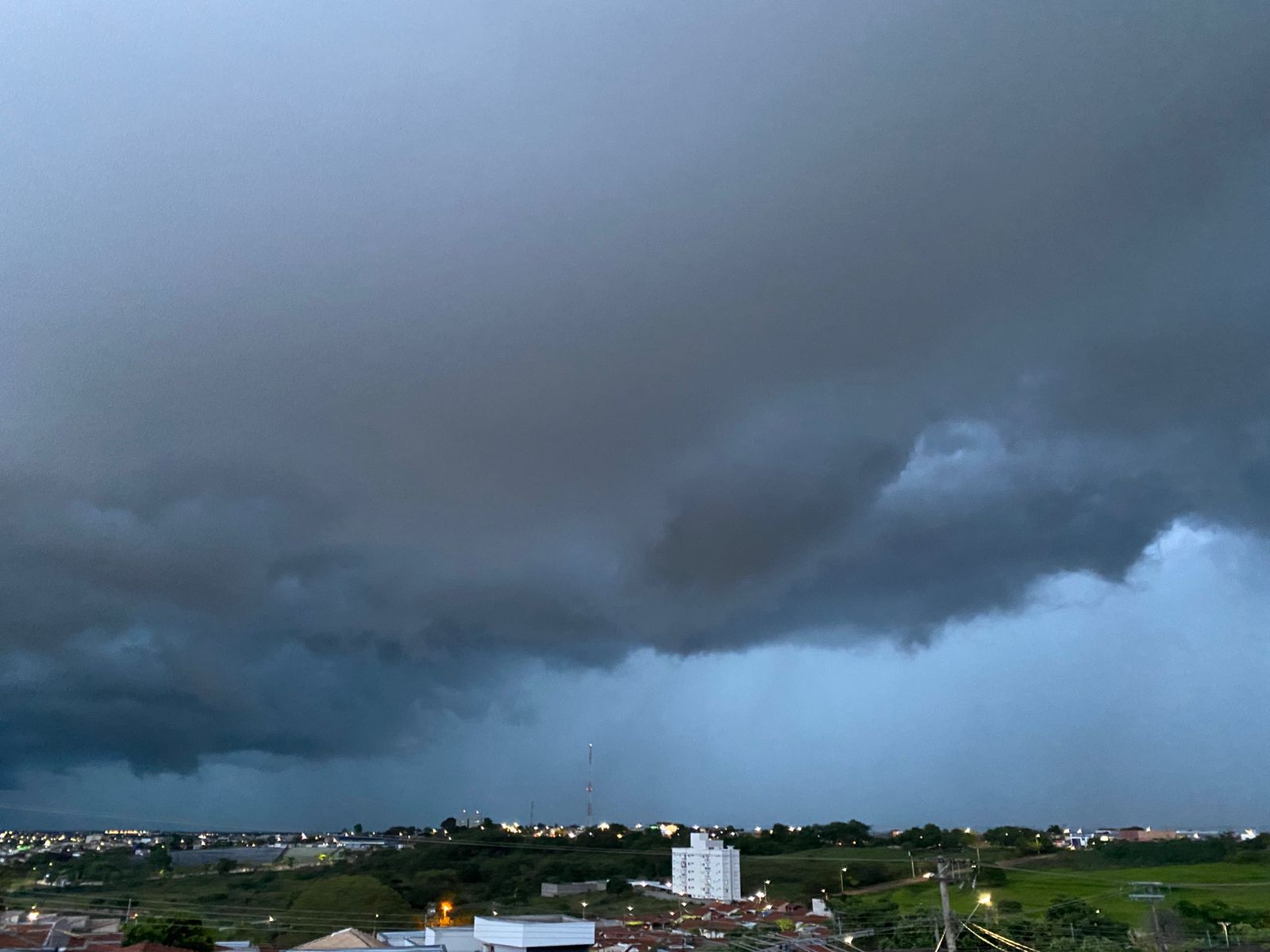 Chuvas de verão: Energisa mantém monitoramento do clima e intensifica orientações de segurança à população