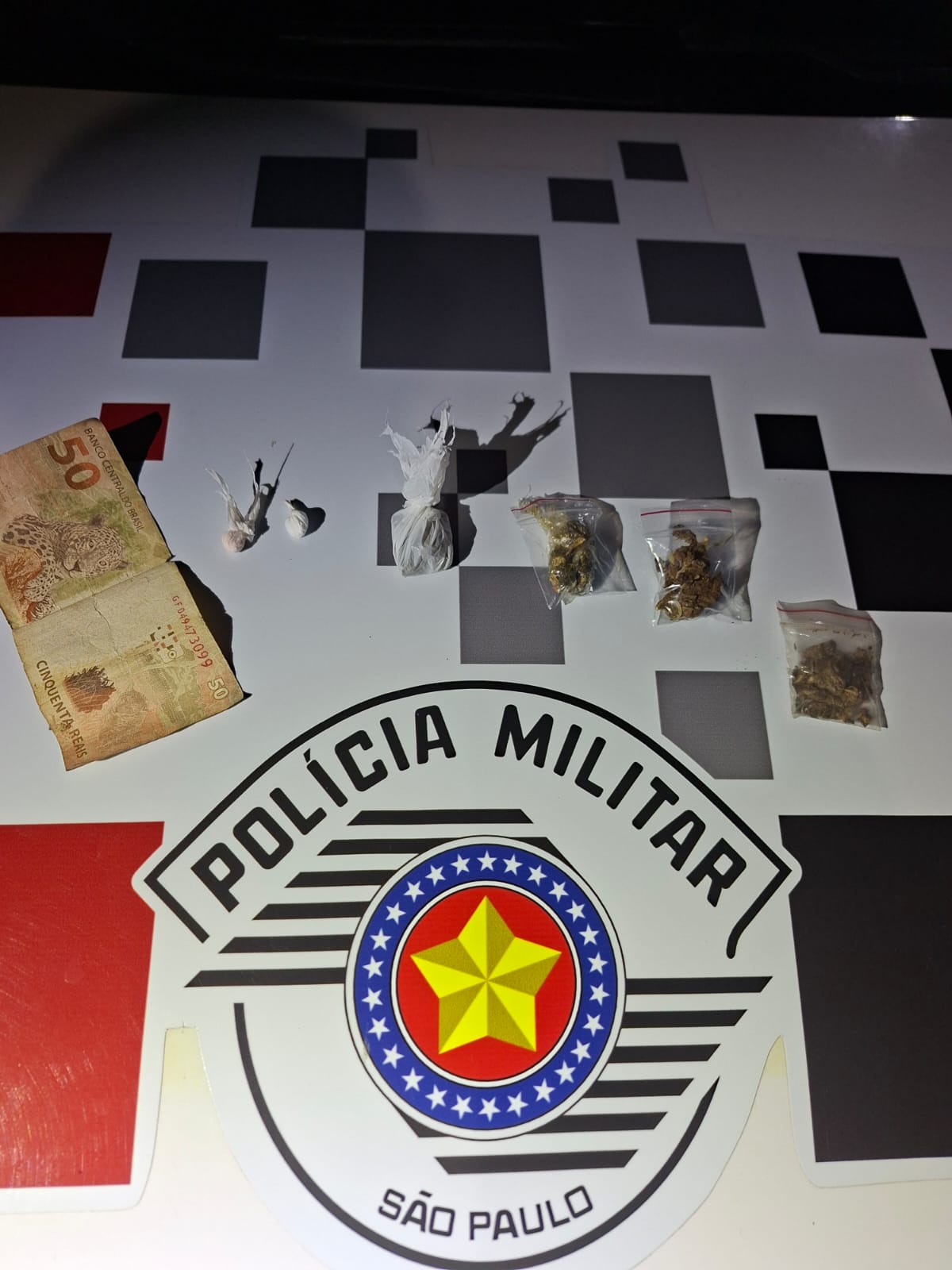 Polícia Militar apreende entorpecentes durante patrulhamento em Osvaldo Cruz