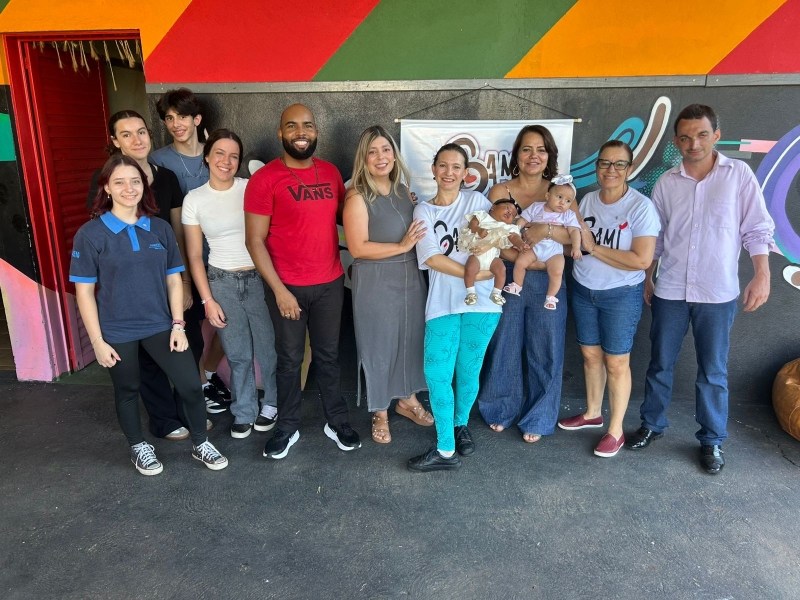 Casa SP Afro Brasil e GAMI promovem ação sobre aleitamento materno, autonomia feminina e combate ao racismo em Adamantina