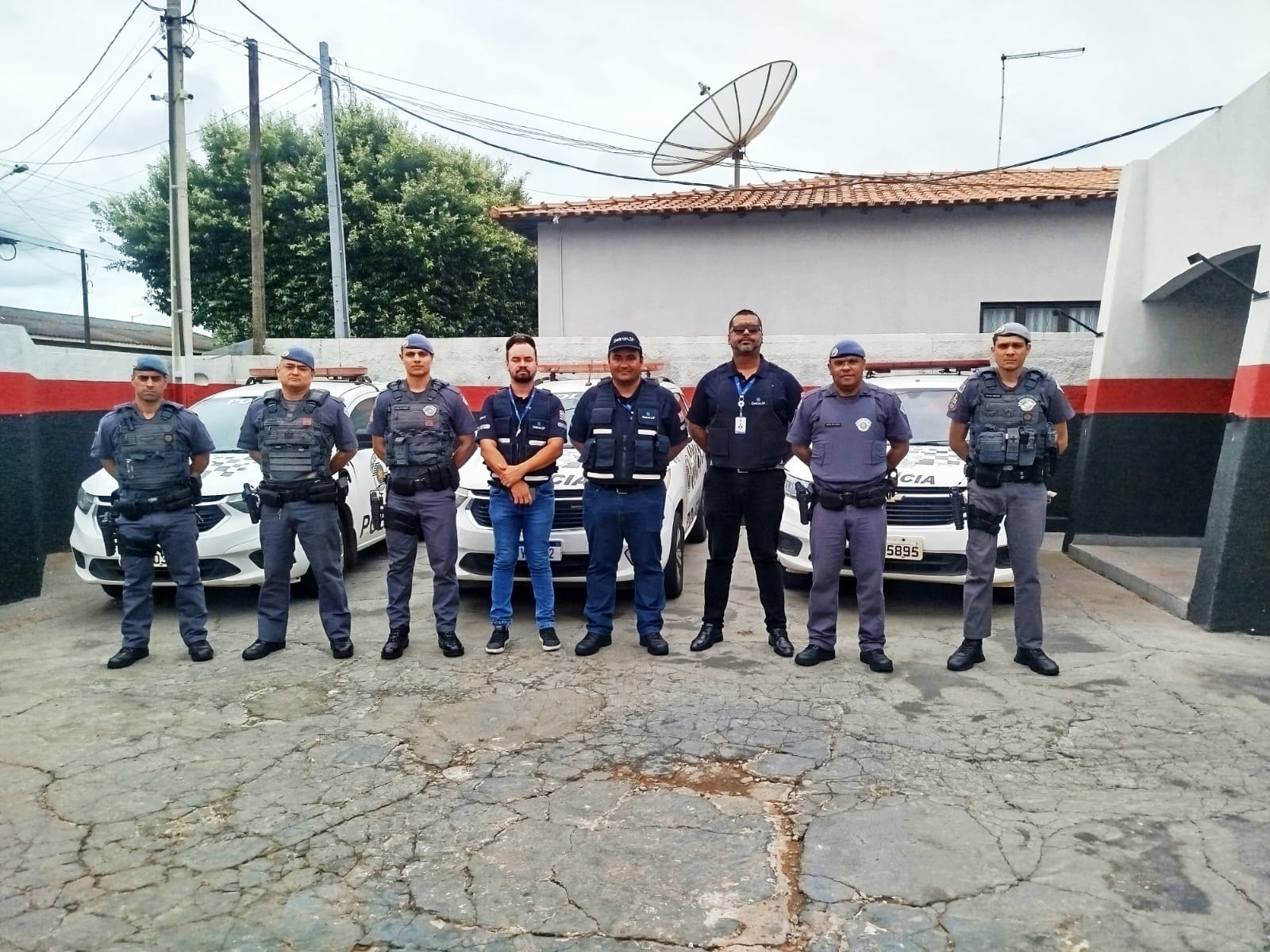 Polícia Militar realiza Operação Transporte Escolar Seguro em ação conjunta com o DETRAN-SP