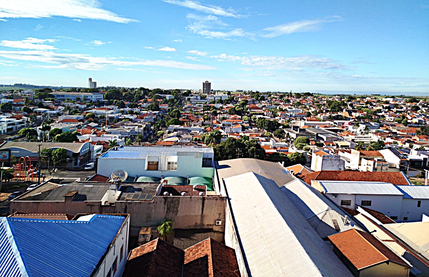 Adamantina moderniza abertura de empresas e reduz burocracia