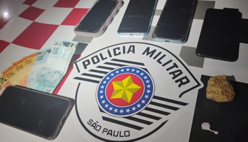 TRÁFICO DE DROGAS É FLAGRADO PELA POLÍCIA MILITAR EM ADAMANTINA E RESULTA EM PRISÕES E APREENSÕES