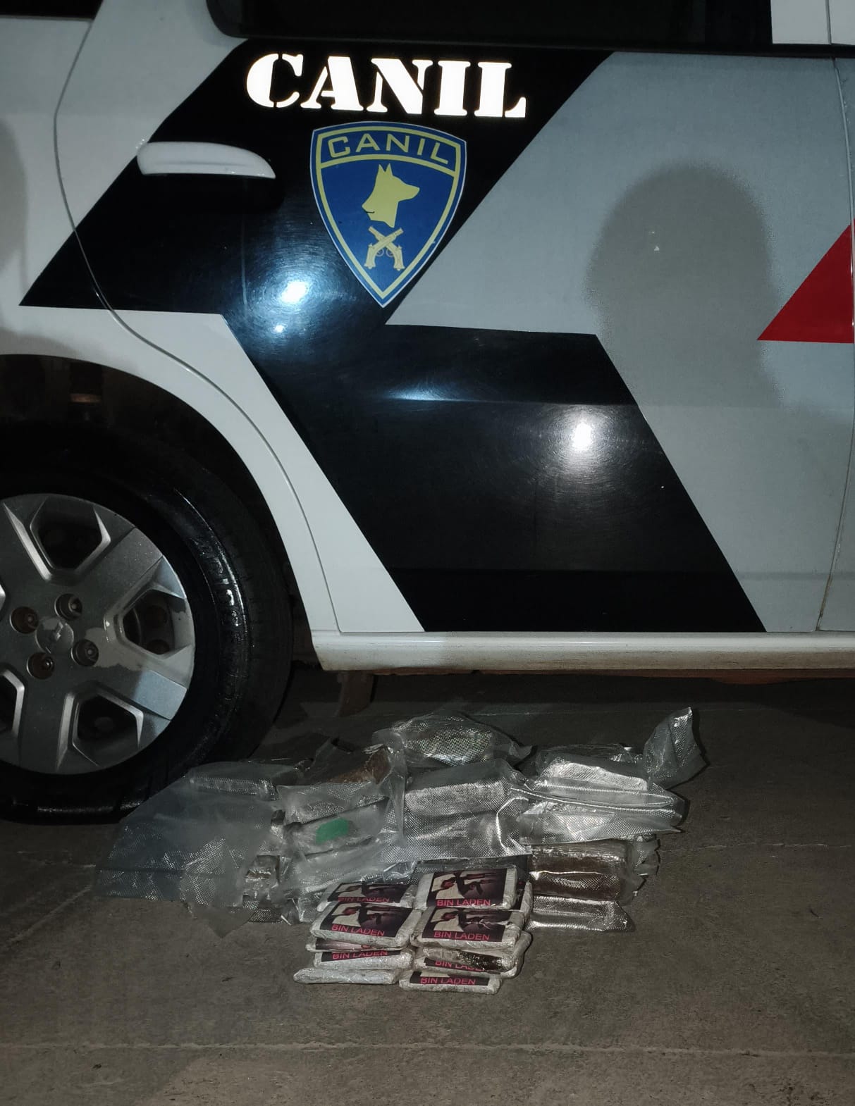 Grávida é presa com grande quantidade de drogas em ação policial em Flórida Paulista