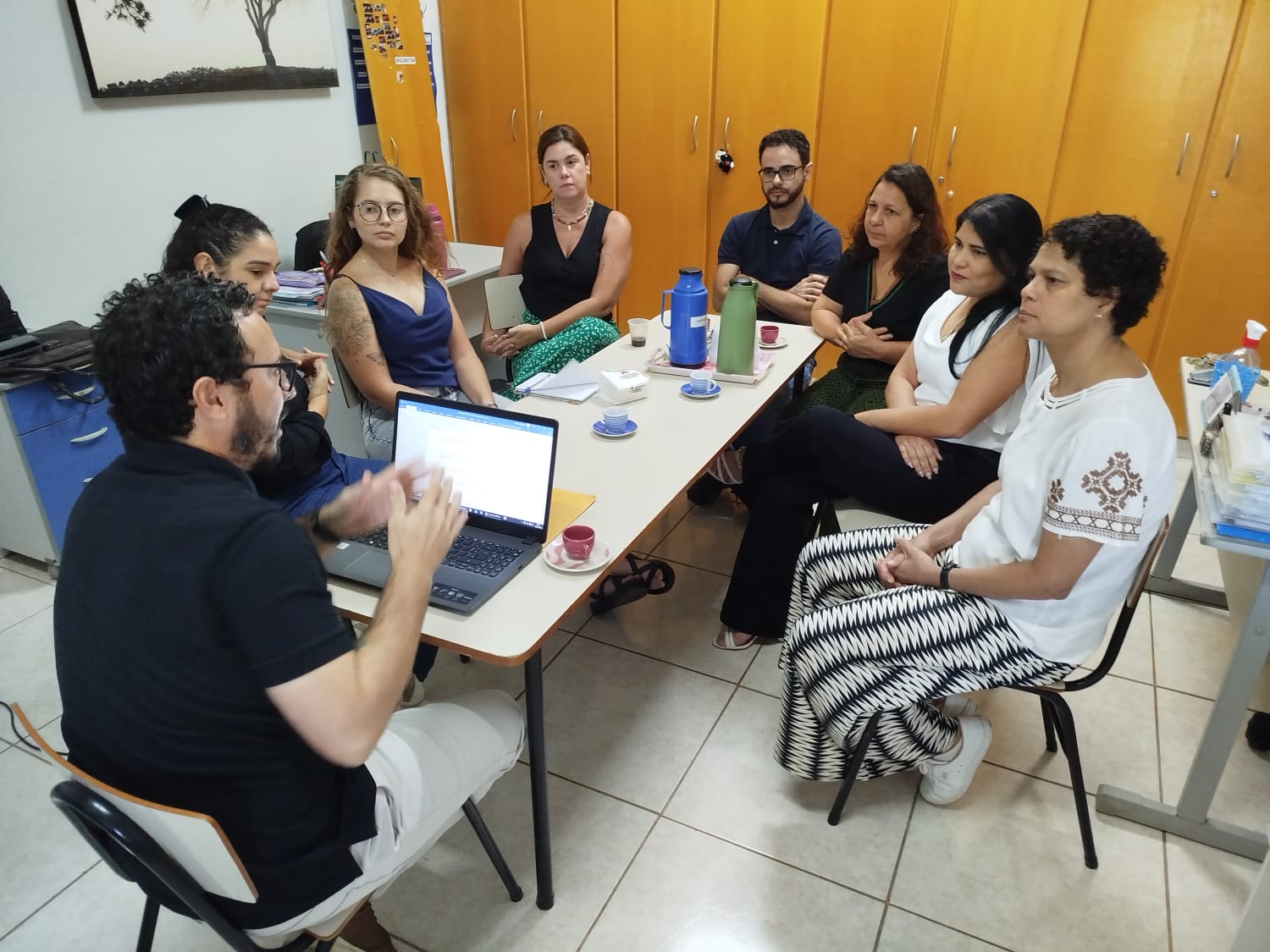 Profissionais da Casa do Garoto participam de Supervisão Técnica e fortalecem o acolhimento institucional em Adamantina