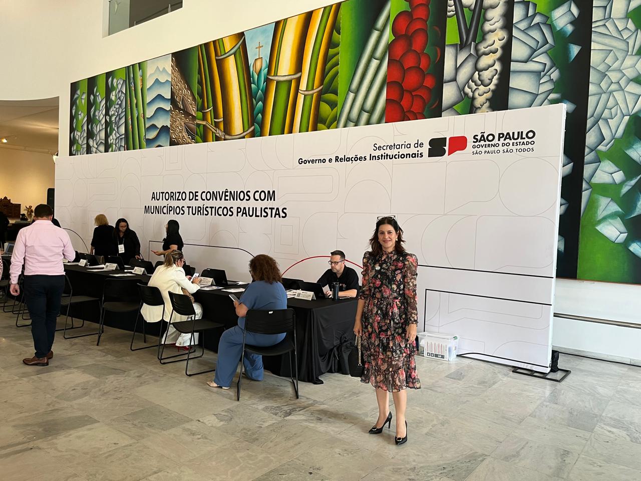 Prefeitura de Adamantina participa de assinatura de autorizo para convênios com municípios turísticos paulistas