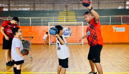 Alunos de Educação Física da FAI participam do Projeto Conexão Ativa