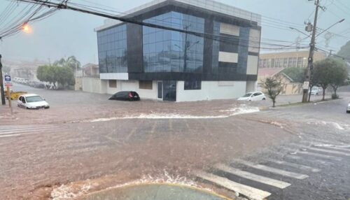 Adamantina deve enfrentar risco de temporais no fim de semana, aponta Defesa Civil