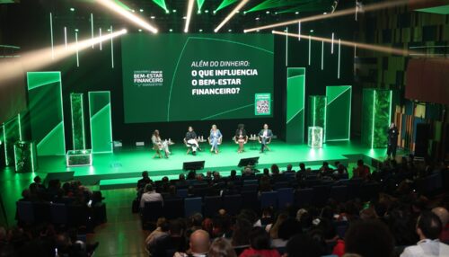 Bem-estar financeiro ganha protagonismo em Fórum do Sicredi em São Paulo