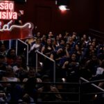 Clariá transforma estreia de O Diabo Veste Prada 2 em experiência inesquecível e emociona clientes em Adamantina