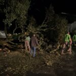 Temporal com ventos fortes provoca danos e falta de energia em Adamantina na noite deste sabado