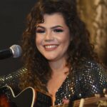 O talento de Alyne Montenegro, foi destaque na LIFE FM ainda em 2020 durante live show, convidada no Agora Que São Elas.