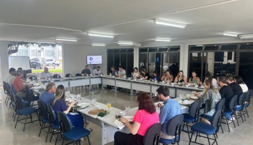 Nutrição e Gastronomia: Alunos da FAI preparam almoço para membros do Conselho Estadual de Educação