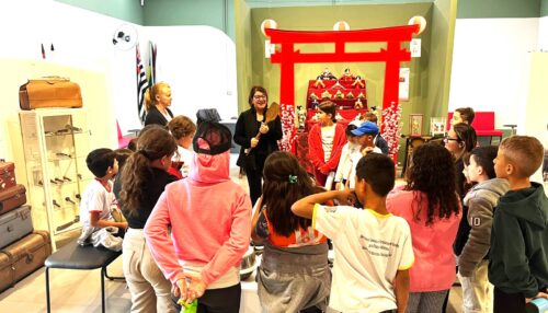 Alunos do Navarro de Andrade participam de visitas guiadas no Museu e Arquivo Histórico Setsu Onishi em Adamantina