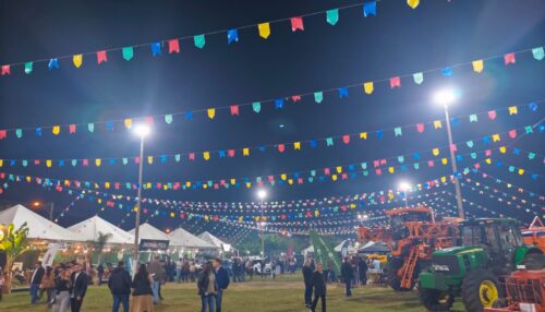 Juninão Popular 2026 reúne cultura, tradição e atrações musicais em Piacatu
