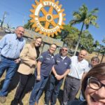 Marco do Rotary é retirado com cuidado e será preservado em Adamantina