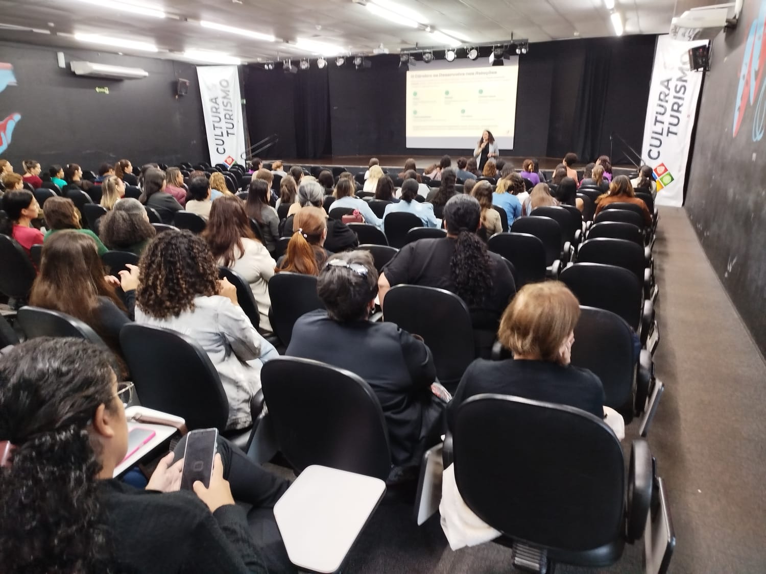 Prefeitura de Adamantina promove formação voltada à recomposição da aprendizagem para professores da rede municipal