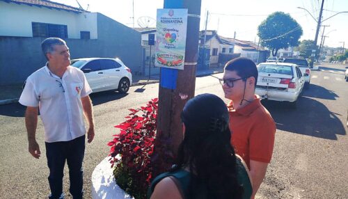 Prefeitura inicia instalação de placas de identificação dos participantes da campanha 