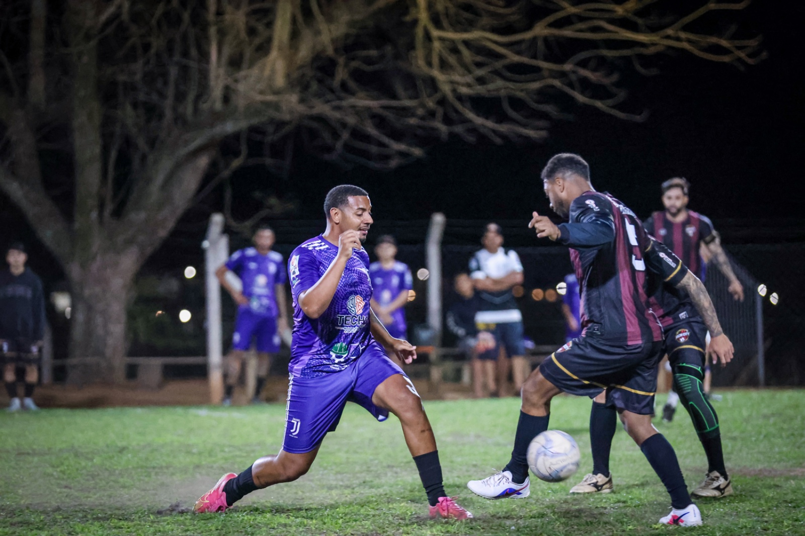 Bola volta a rolar no domingo com mata-mata no Torneio Regional de Futebol Médio do Parque Iguaçu