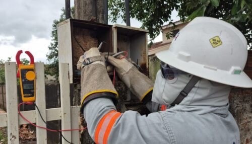 Em 20 dias, Energisa identifica 79 irregularidades de furto e fraude de energia na região