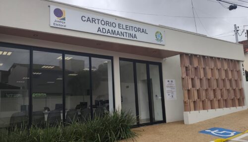 ELEIÇÕES: LIFE FM VAI AO CARTÓRIO ELEITORAL E ESCLARECE DÚVIDAS DOS ELEITORES DE ADAMANTINA