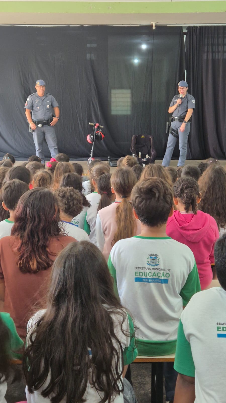 Polícia Militar realiza palestra sobre educação para o trânsito a crianças da rede municipal de ensino de Tupi Paulista