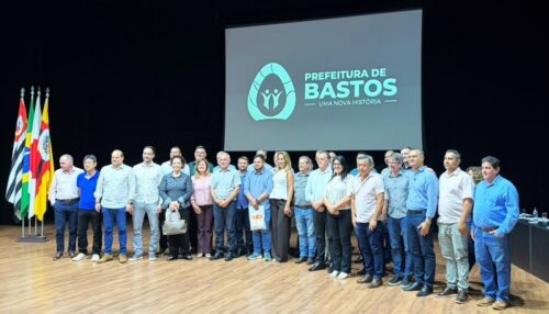 Prefeito de Adamantina participa de Assembleia Geral Extraordinária da AMNAP em Bastos