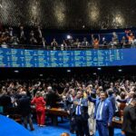 Senado aprova fim da escala 6x1 e redução da jornada de trabalho